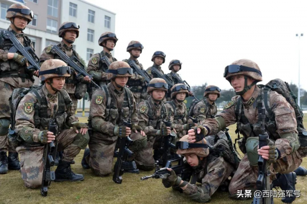 營長簡春,中央軍委表彰! 營長簡春,中央軍委表彰!