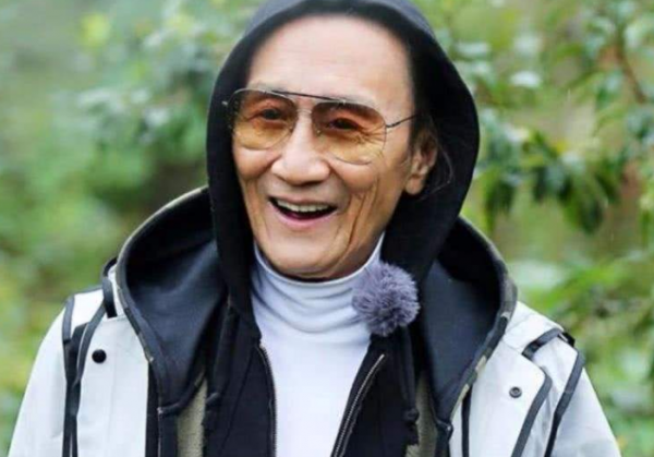 謝賢的心酸：談到兒子謝霆鋒離婚止不住流淚，怕謝霆鋒走我老路