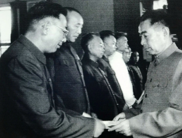 毛主席和許光達相交31年，得知許光達病逝後，毛主席作出20字批示