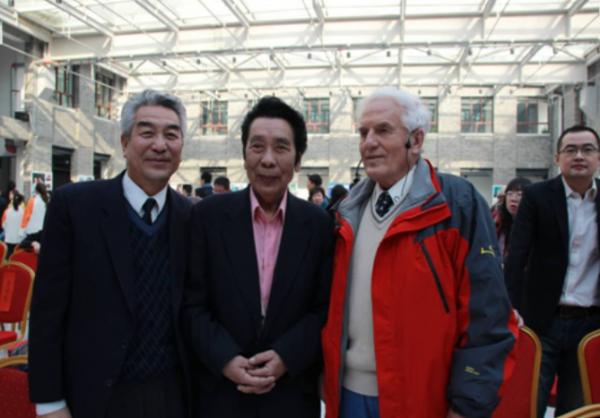 外國棄嬰被中國夫妻收養，成頂級科學家，對外堅稱：我是中國人