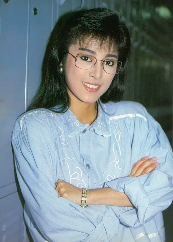 至今未嫁的10位大齡港臺女星，有人皈依佛門，有人被騙後心灰意冷