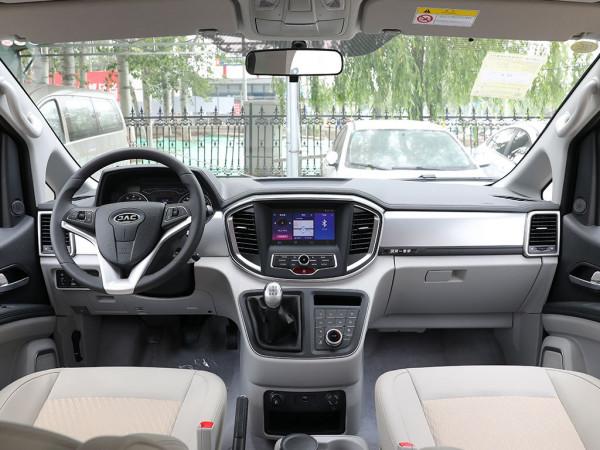 10萬級的MPV越來越受消費者青睞，那瑞風M4和五菱凱捷怎麼選？