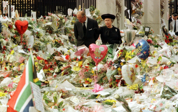 伊麗莎白二世女王的一生 伊麗莎白二世女王的一生