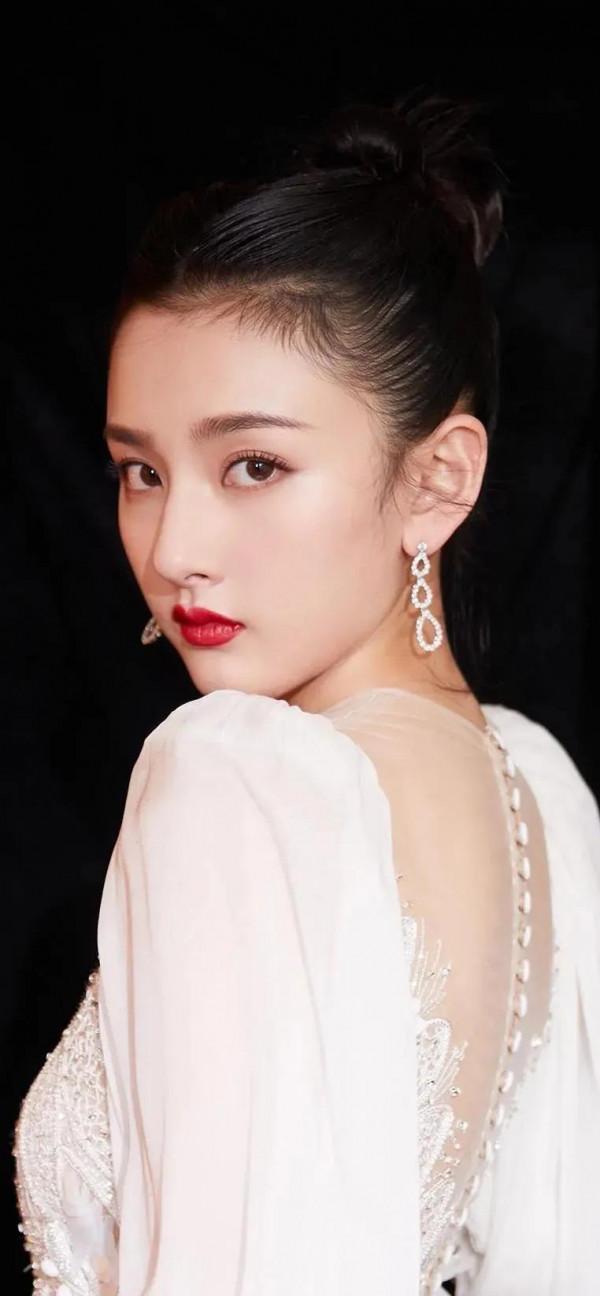 張天愛 朱珠 宋祖兒 桌布