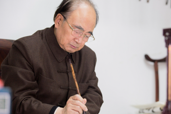 85歲張瑞齡：苦練楷書70年，一幅字賣593萬，成就“中華第一楷”