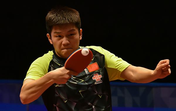 馬龍率隊3:0橫掃連勝兩場，樊振東連輸2局最終3:2逆轉取得勝利