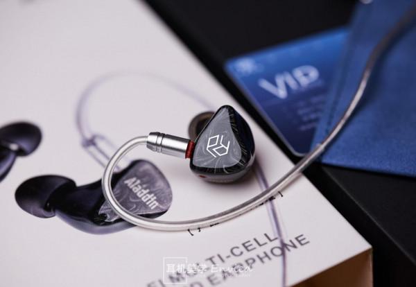 千元級新人聲利器——擼妹評研音Aladdin阿拉丁