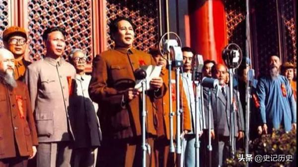 1949年，廣東一護士接到中央調令到中央任職工作，毛主席親自接見