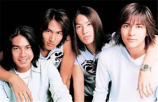 都40多歲了，F4這倆怎麼還這麼帥