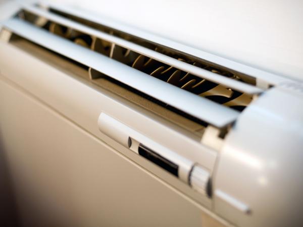 開空調太冷,不開嫌太熱;怕冷又怕熱的人,怎麼用空調? 開空調太冷,不開嫌太熱;怕冷又怕熱的人,怎麼用空調?