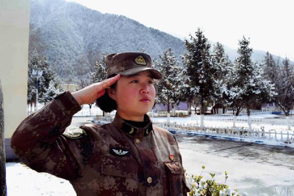 給英雄拜年②丨我的英雄，我的父親