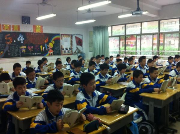 雙減之後,連學校也開始“鑽空子”,8點上課難道是“形同虛設” 雙減之後,連學校也開始“鑽空子”,8點上課難道是“形同虛設”