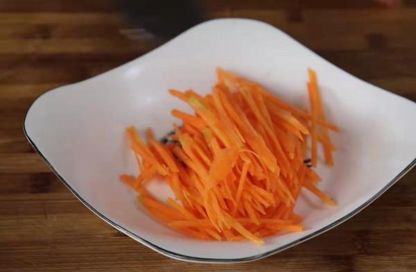 這才是萵筍最下飯的做法，不炒不煮，比肉還香，出鍋全家搶著吃