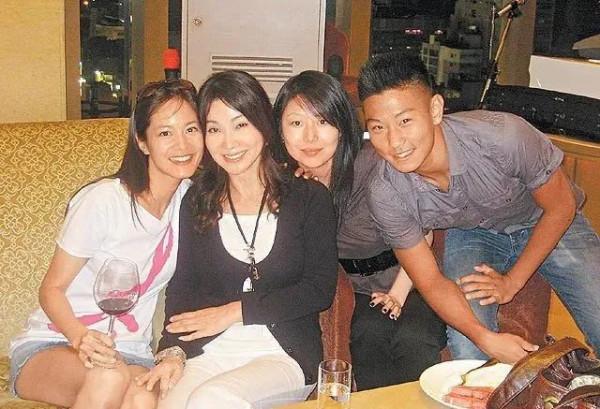 陳美鳳是怎麼保養的這個千古迷題終於解開了