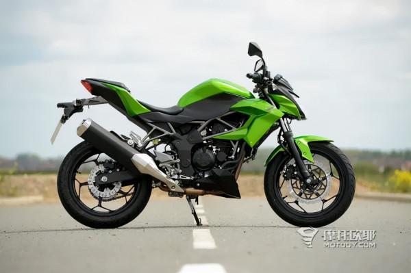 看透本田CB300R，新車落地小5萬，如今鹹魚3萬8