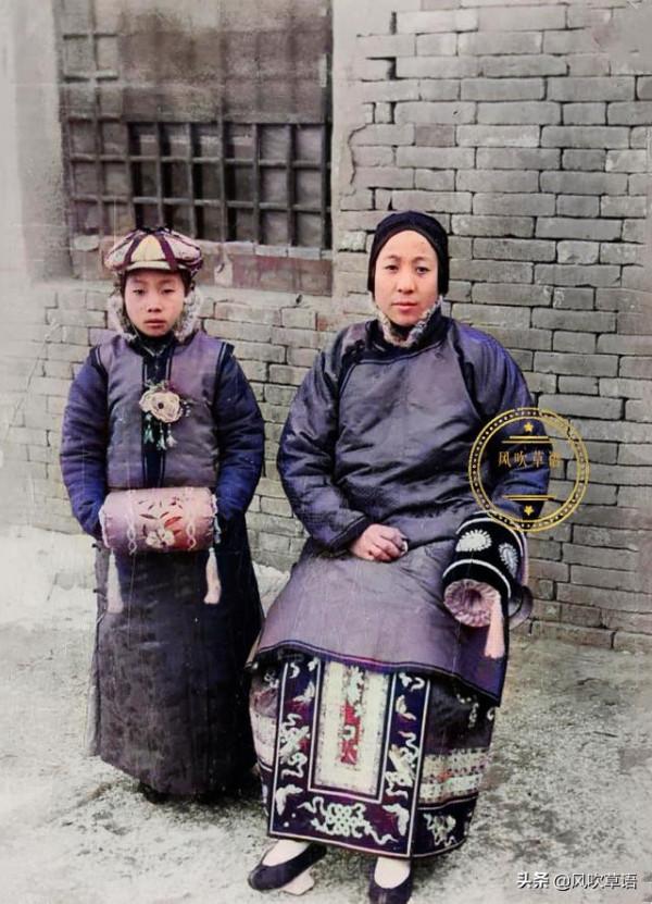 老照片：清末時期的夫妻合影，有的霸氣十足，有的互換角色