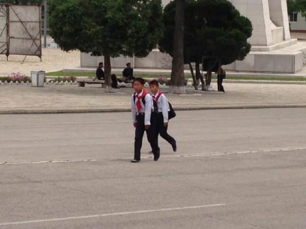 朝鮮觀察,朝鮮男人的覺得時髦的打扮 朝鮮觀察,朝鮮男人的覺得時髦的打扮