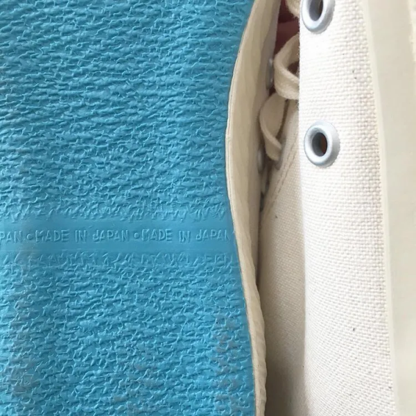 好穿又不爛大街的小白鞋品牌，就選這7個