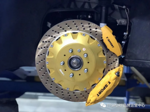 特斯拉Model Y升級TTSPORT前六後四雙卡鉗套裝