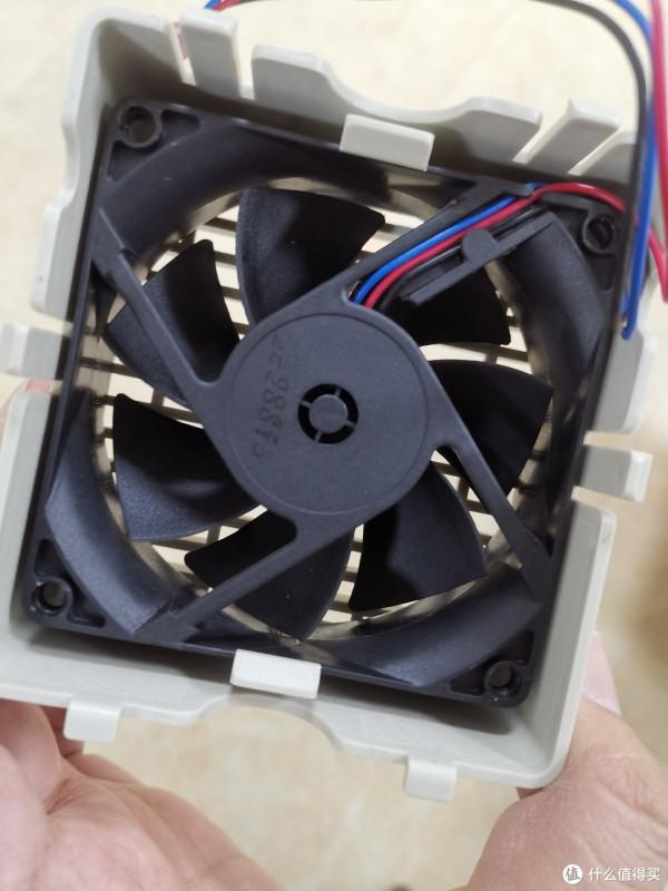 因為一個機箱而配置了整個電腦——世紀之星機箱配件選擇