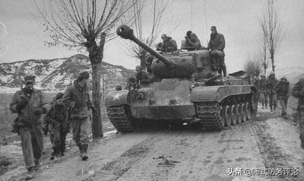 長津湖咬尾戰：美軍九輛重型坦克被堵在水門橋，志願軍追上沒法逃