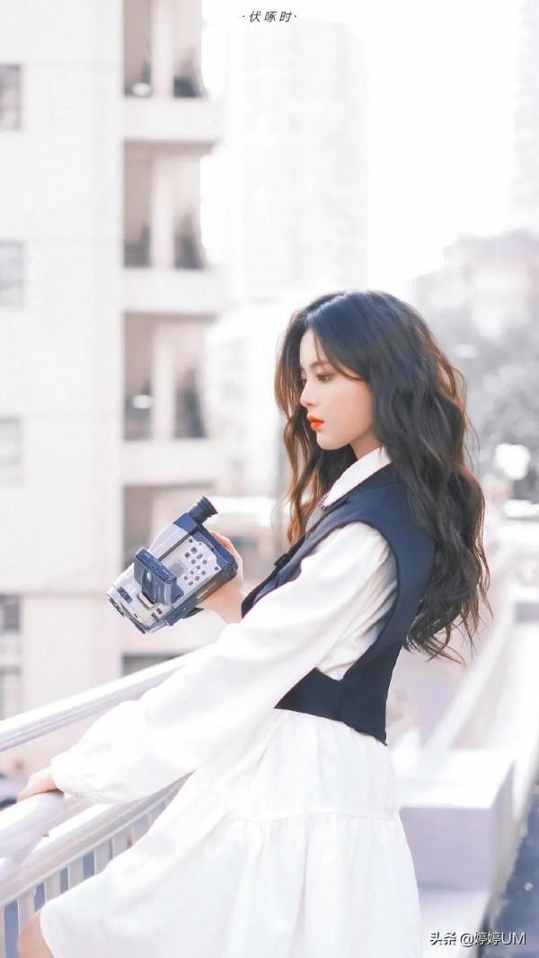 楊超越，膚白貌美、可愛甜美、古靈精怪，好看的女孩子誰不愛呢