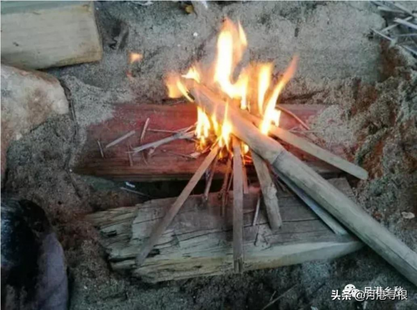 古月港民間故事:一個窮壯士、一個書生與海盜的故事(12) 古月港民間故事:一個窮壯士、一個書生與海盜的故事(12)