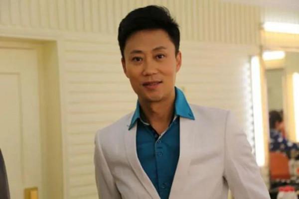 耿為華:離婚那天和女兒抱頭痛哭,52歲依舊單身 耿為華:離婚那天和女兒抱頭痛哭,52歲依舊單身