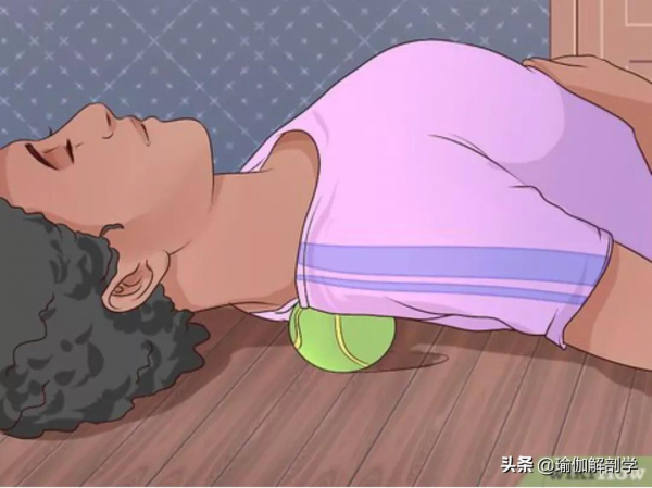 久坐不動，越坐越痛？一套舒緩瑜伽序列，練完腰不酸、頸不痛