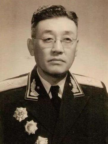 林彪麾下的十大猛將都是誰?個個彪炳史冊,誰是其中的第一猛將? 林彪麾下的十大猛將都是誰?個個彪炳史冊,誰是其中的第一猛將?