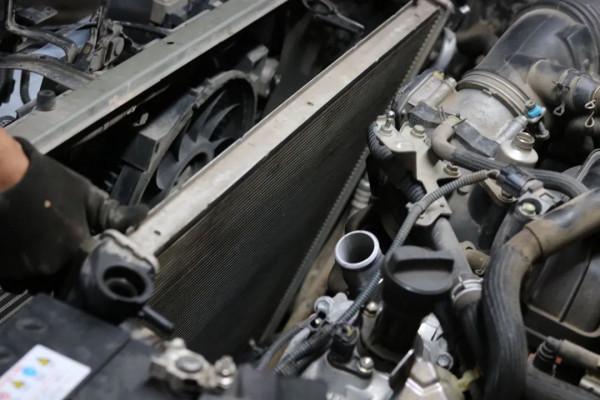 怪獸修車：翻新一輛13年的雷克薩斯GX460，最終滿血復活變新車