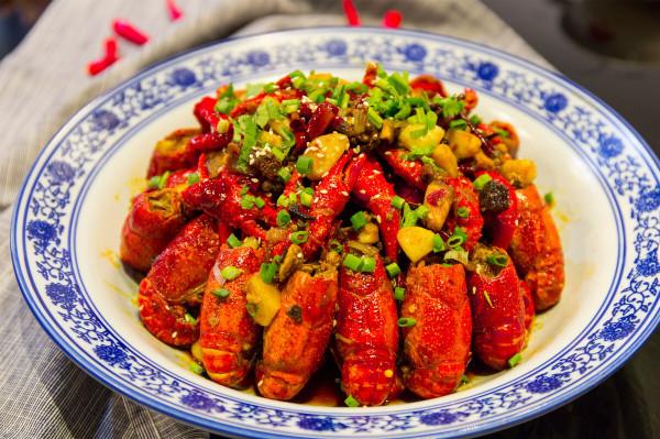 湖北最出名的8道名菜，葷素都有，道道都經典，全是下酒下飯硬菜