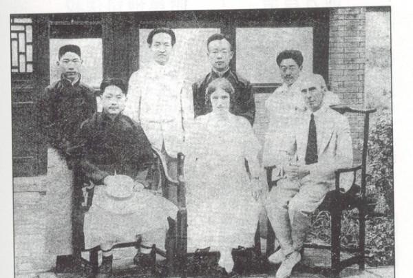 徐志摩的獨子，103歲仍健在，說母親不討厭林徽因，最同情陸小曼