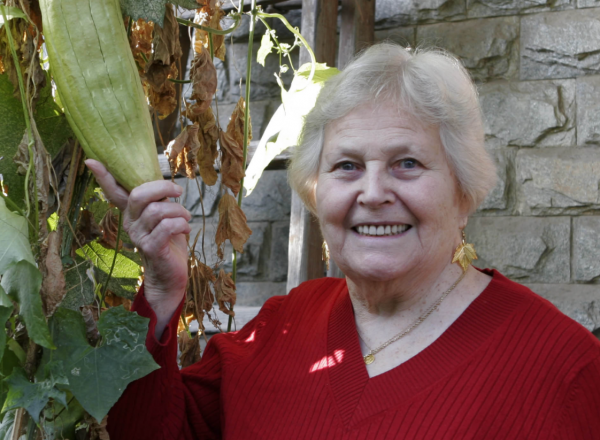 美國姑娘在華執教70年，周總理特批綠卡，家裡五星紅旗誰都不讓碰