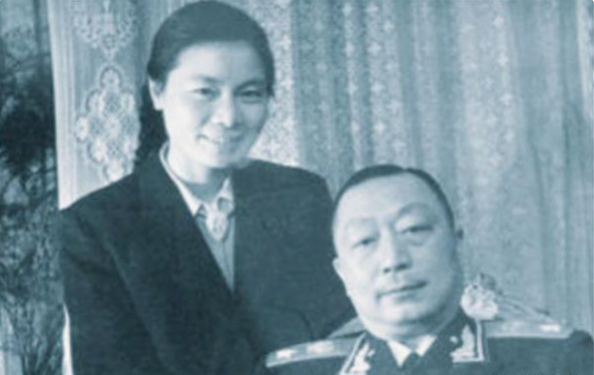 她是新中國女中將,丈夫是上將,父親是元帥,是全球最高軍銜家庭 她是新中國女中將,丈夫是上將,父親是元帥,是全球最高軍銜家庭