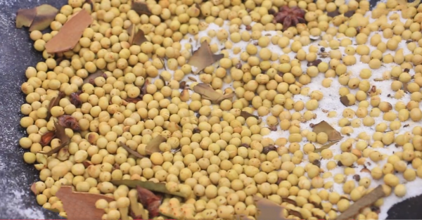 女人40歲別太節儉，常吃9種“零嘴”，滋陰補血，氣色紅潤顯年輕