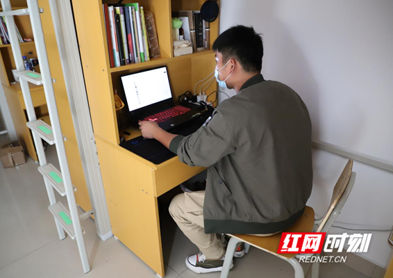 放棄公務員工作,25歲退伍軍人選擇三一職院 放棄公務員工作,25歲退伍軍人選擇三一職院