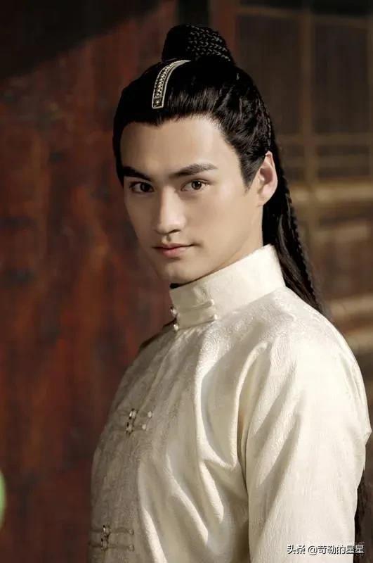 鹿晗頂流時期官宣，任嘉倫一火就秀恩愛，娛樂圈這6個男的真不錯