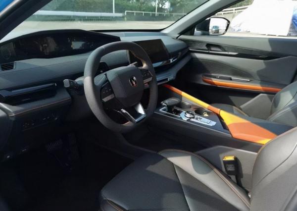 五大重磅“燃油車”，都有雙重“殺手鐧”，誰最符合國人的胃口？