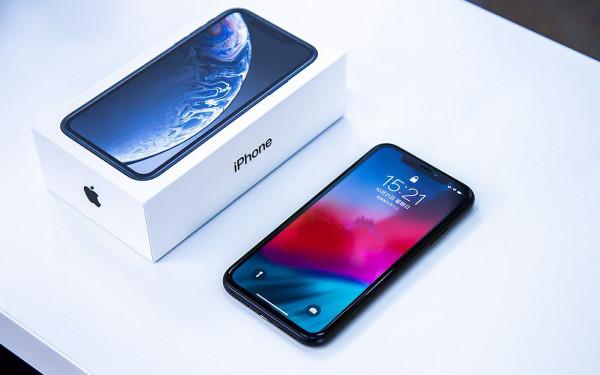 年底換新機，預算一千多還要配置強悍，該怎麼選