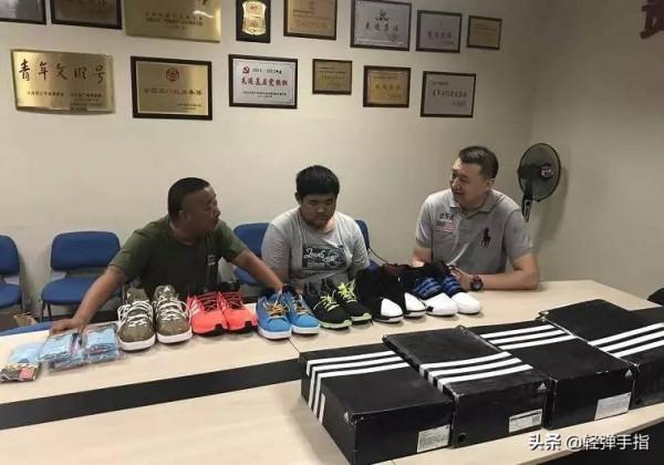 接君：遼寧隊元老“北大接”，CBA“酒神”之一，現輔佐李春江