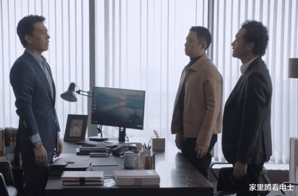 型男耿樂新劇顛覆形象，給相差14歲的潘之琳演爸爸，與閆妮演夫妻