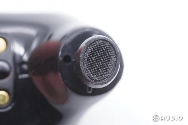 支援無線充電,綜合續航32小時,TOZO NC7真無線降噪耳機拆解 支援無線充電,綜合續航32小時,TOZO NC7真無線降噪耳機拆解