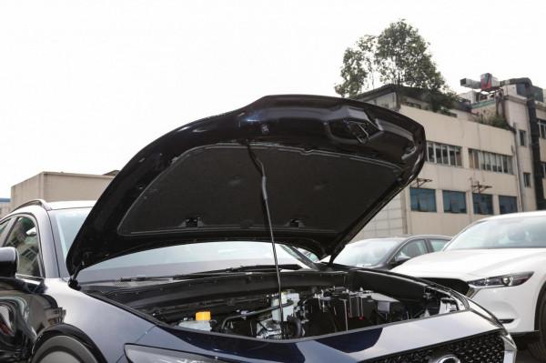 體驗2021款 純電勁享版馬自達CX-30 EV，顏值出眾，續航靠譜