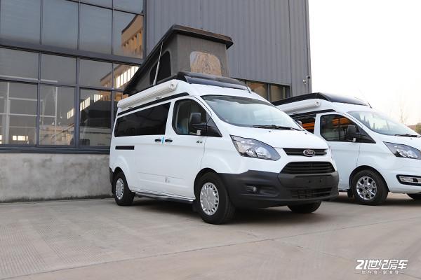 這幾款福特房車帶升頂功能，獨立衛浴和大水電配置，比寶馬3便宜