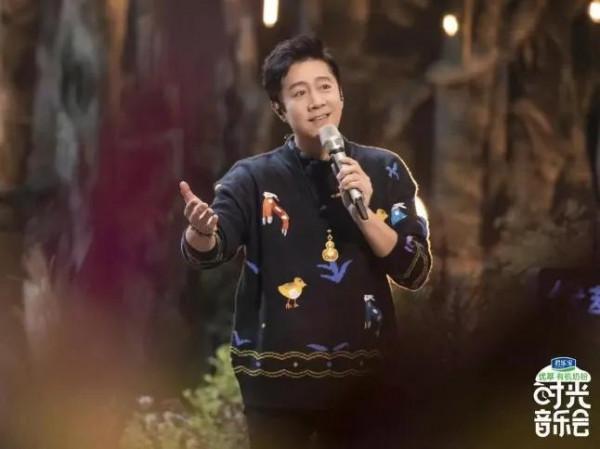 風聲|《時光音樂會》:歌手,圈子,以及違和感 風聲|《時光音樂會》:歌手,圈子,以及違和感