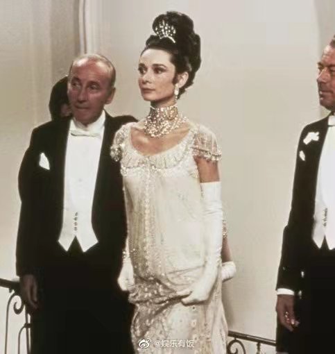 瘋狂吐槽“時尚界奧斯卡”2021Met Gala，你們是來宣傳防疫的吧？