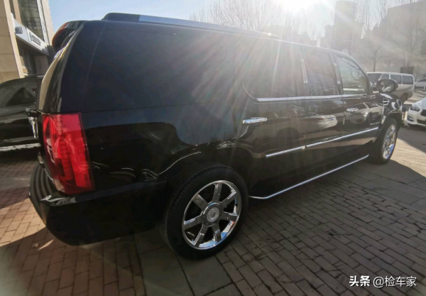 錢多燒得慌？當年新車136萬的凱迪拉克凱雷德如今還值多少錢