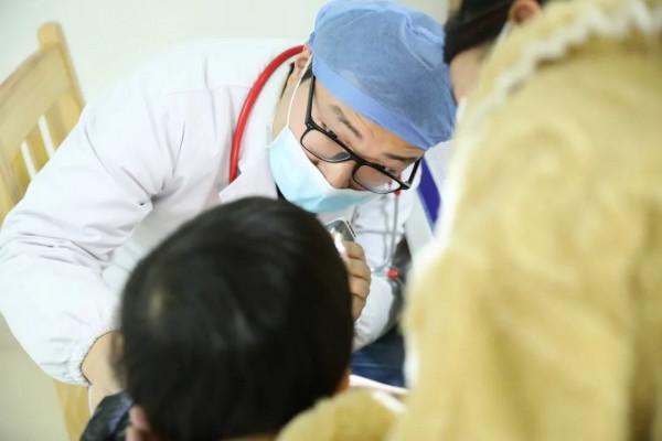 感謝有你&CenterDot;醫路追光