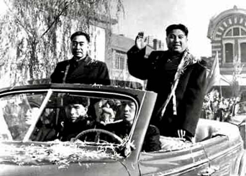 周恩來代表毛主席送出一份國禮,收禮者反應各異:幾家歡樂幾家愁 周恩來代表毛主席送出一份國禮,收禮者反應各異:幾家歡樂幾家愁